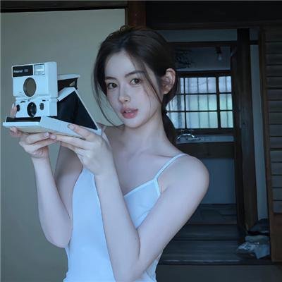 坐在门口的幽灵